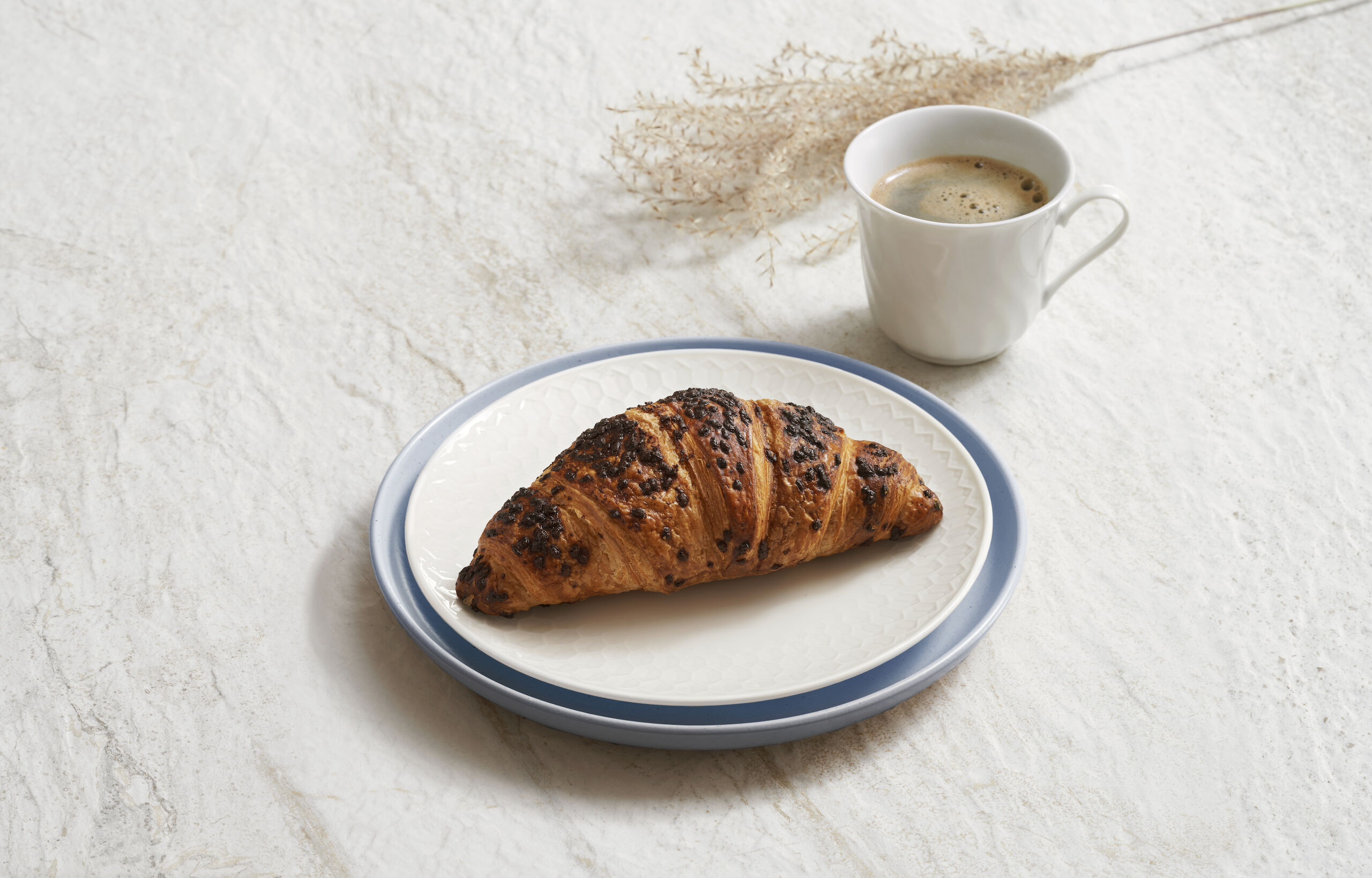 5790008009 Chocolate Croissant